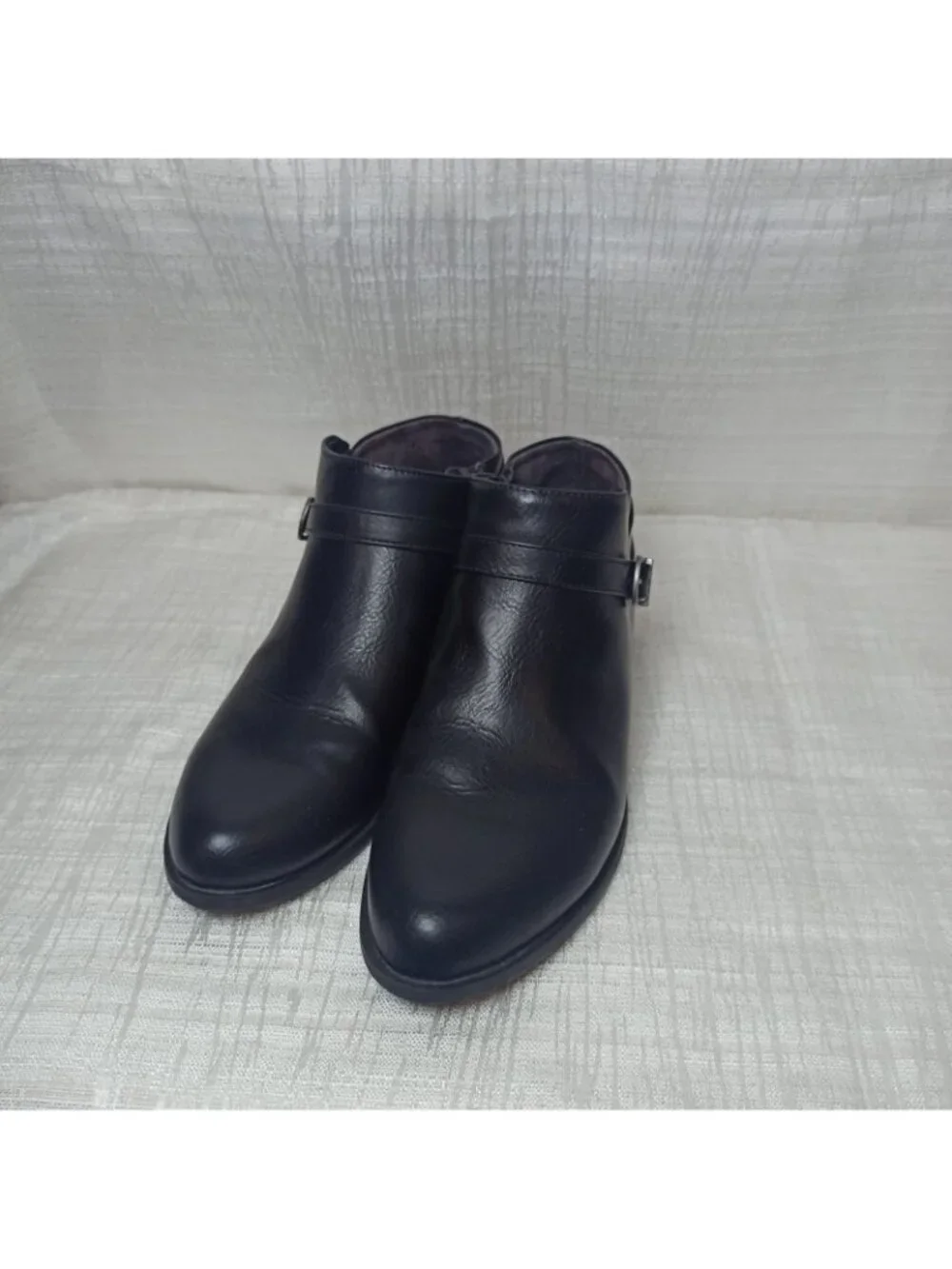 LIFESTRIDE Alexander Womens 9.5 M Black Faux Leather Ankle Boots Buckle Zipper